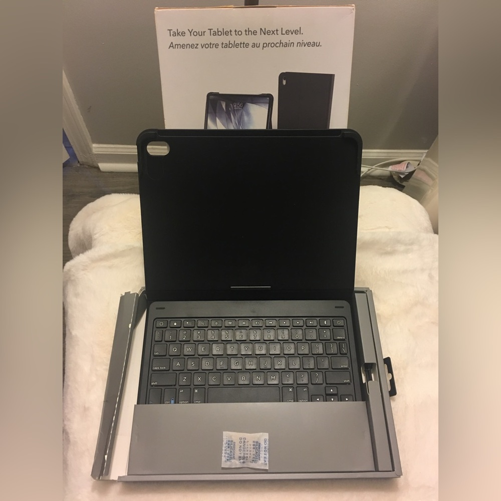 Zagg Messenger folio 11 inch iPad Pro
